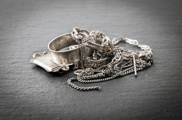 Jewelry buyers in Chicago.